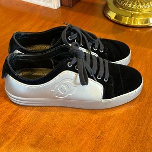 Chanel Sneakers silver blue velvet size 6.5
